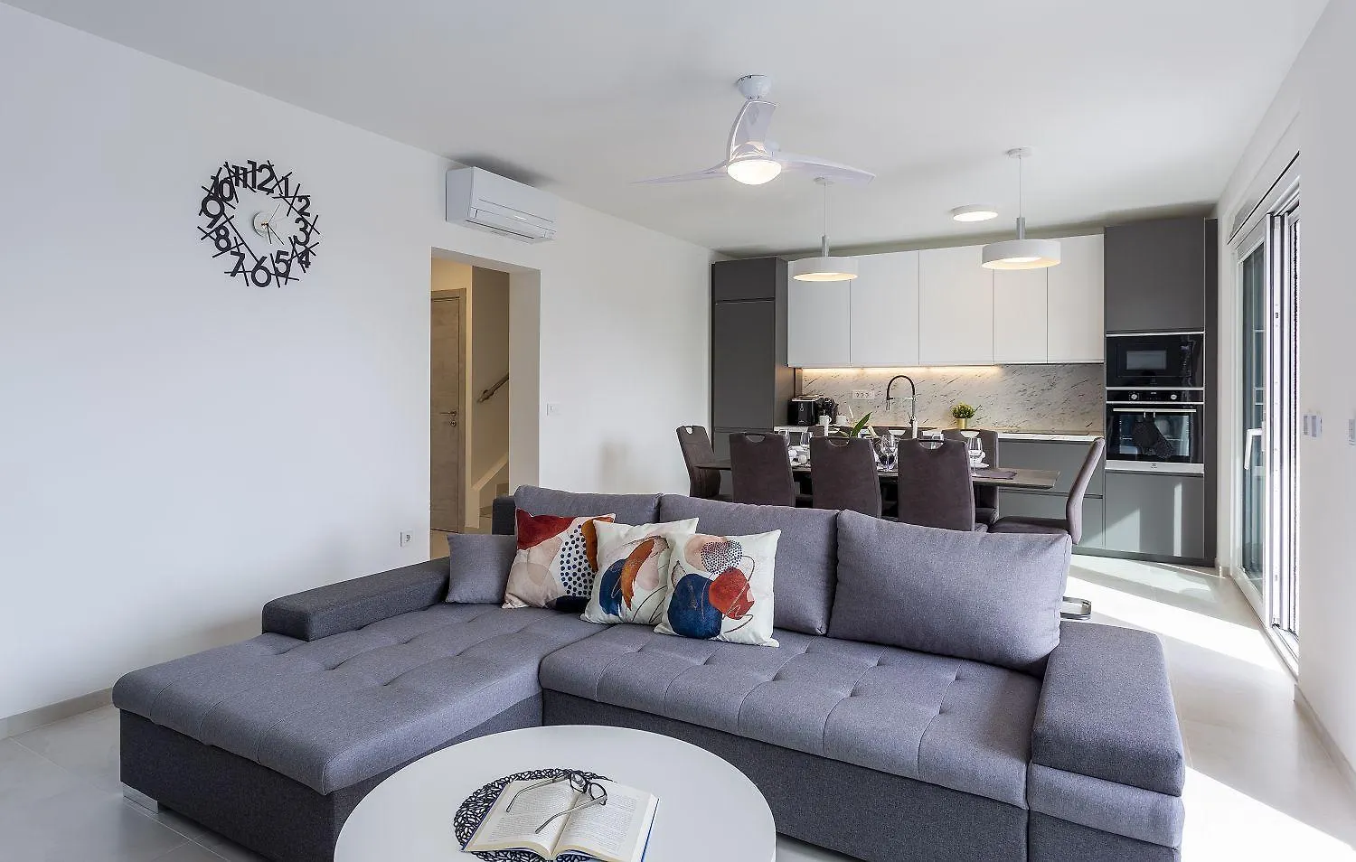 Hundefreundliches Apartment 100 Meter Zum Sandstrand Mit Jacuzzi, Meerblick Medulin