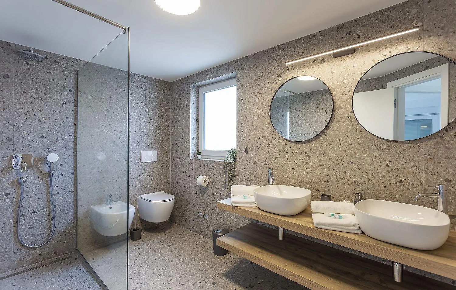 Hundefreundliches Apartment 100 Meter Zum Sandstrand Mit Jacuzzi, Meerblick Medulin Croatia