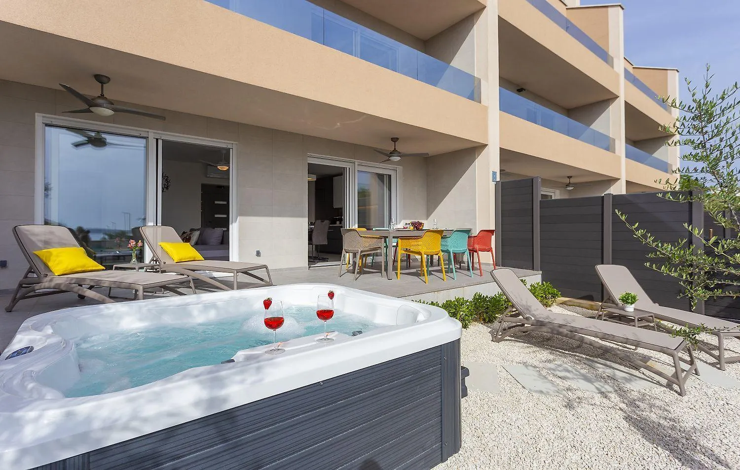 Hundefreundliches Apartment 100 Meter Zum Sandstrand Mit Jacuzzi, Meerblick Medulin